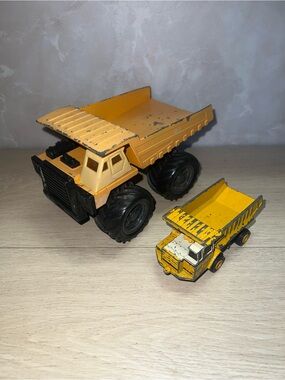 Vintage 1988 Remco Dump Truck + Vintage Die-Cast Euclid Mining Dump Truck Lot